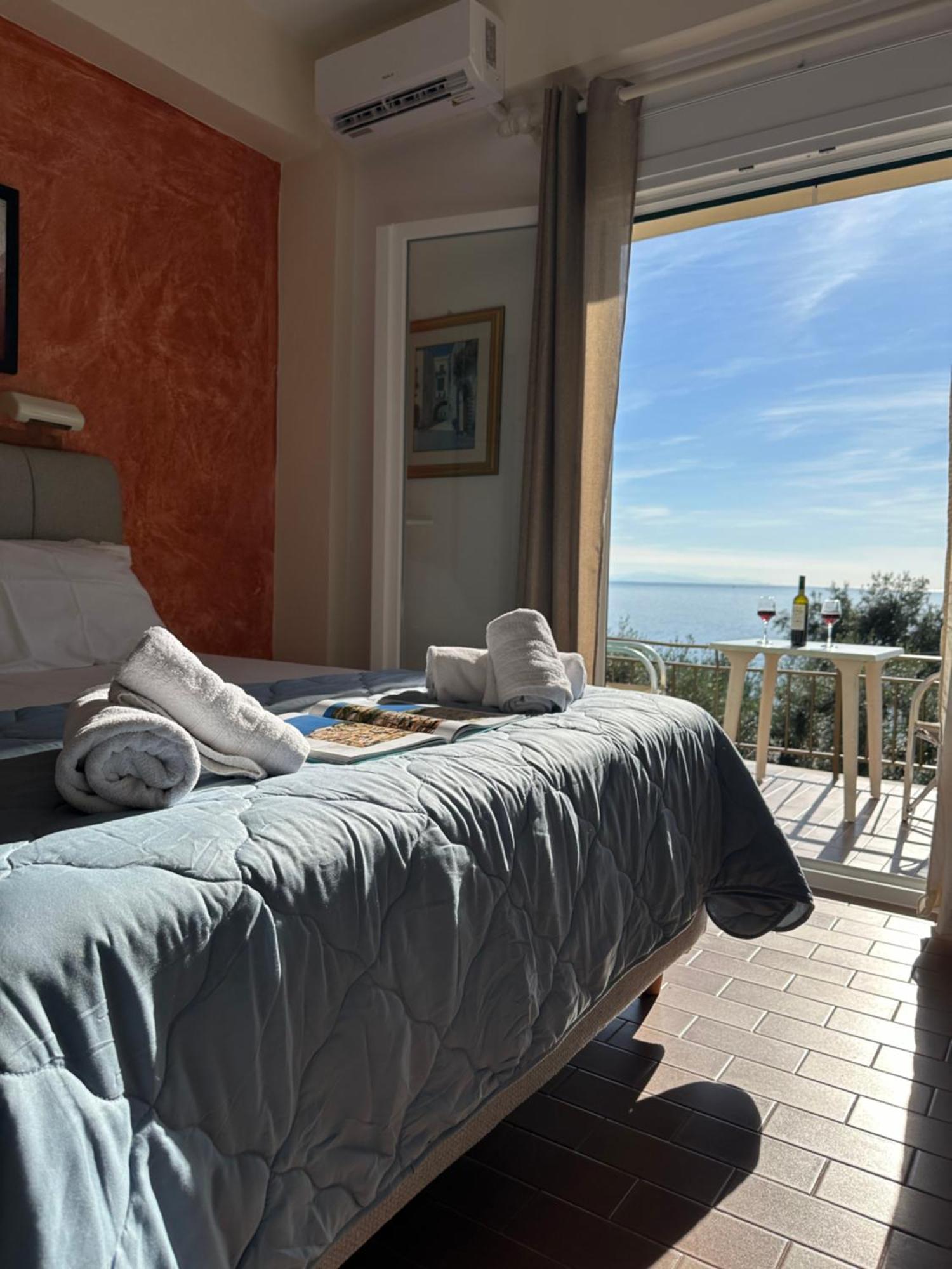 Vladimiros Apartments Barbáti Kültér fotó