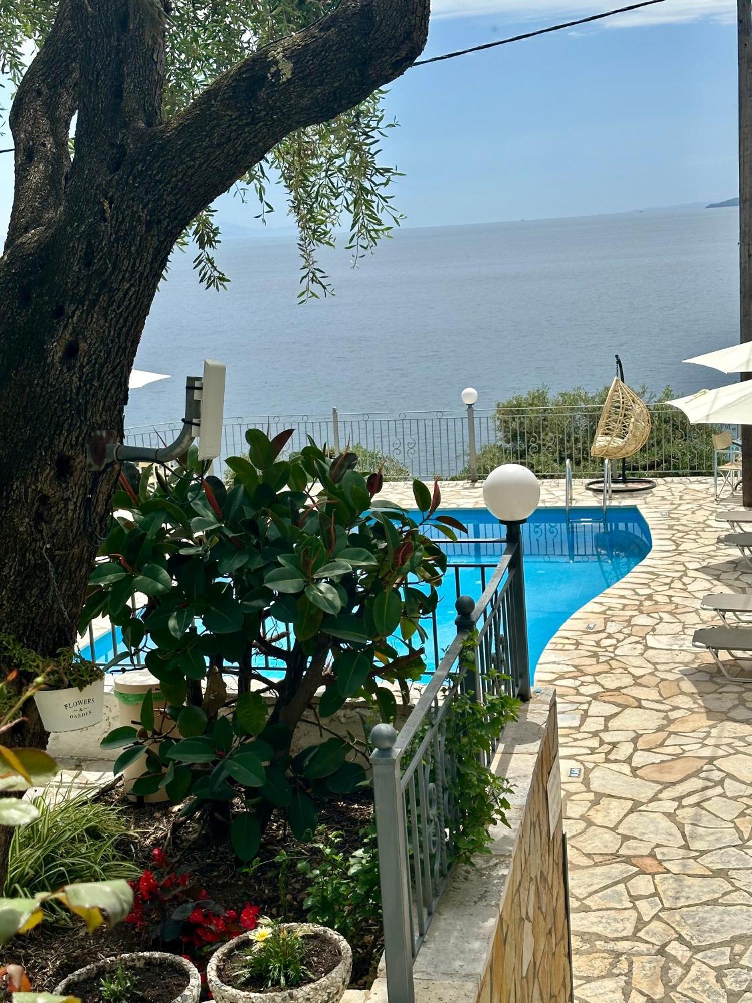 Vladimiros Apartments Barbáti Kültér fotó
