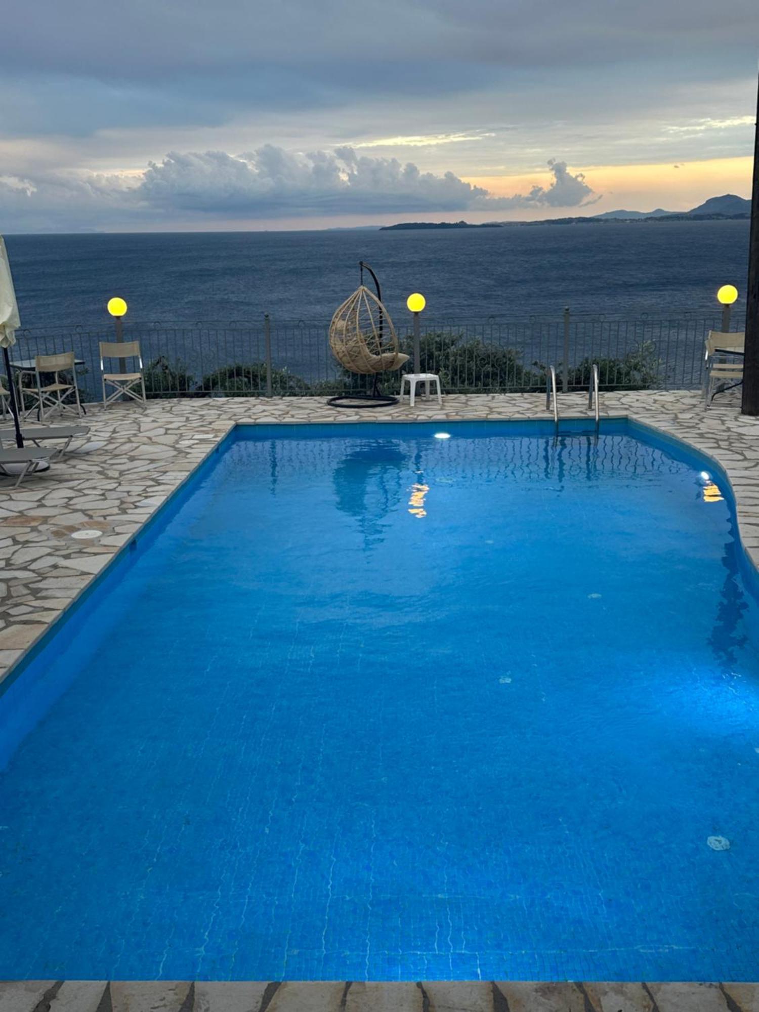 Vladimiros Apartments Barbáti Kültér fotó